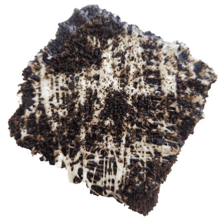 OH-M-GEE-OREO-face-down-Photoroom